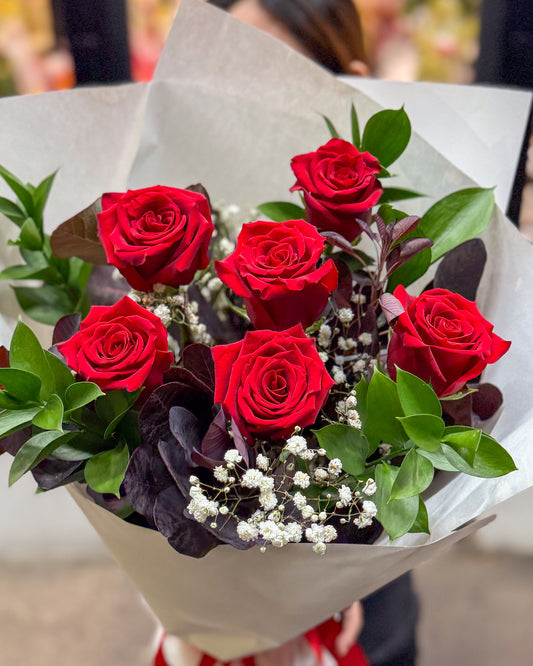 A Simple Kiss Bouquet