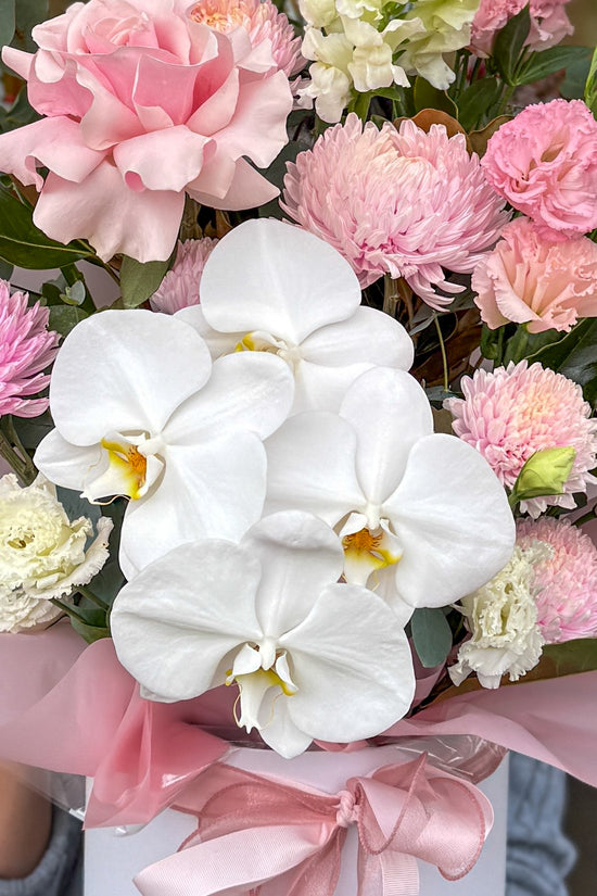 Blossom Elegance Velvet Hatbox