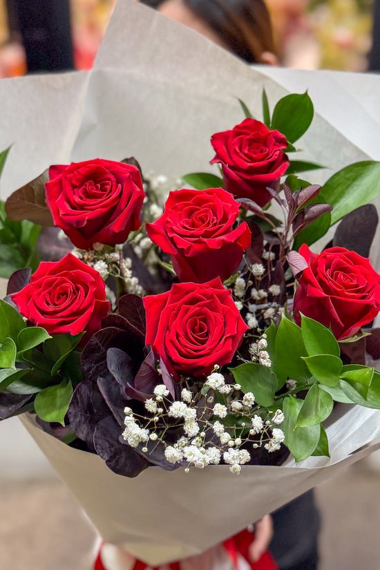 A Simple Kiss Bouquet