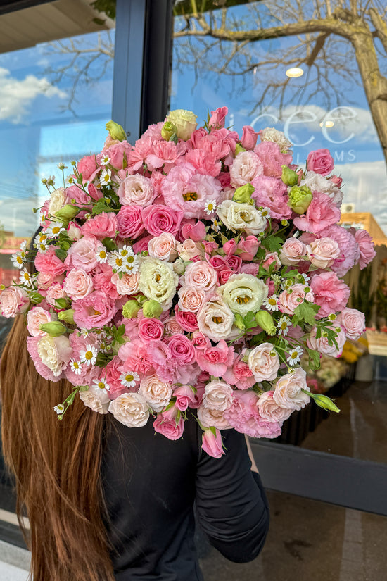 Sweet Blush Abundance