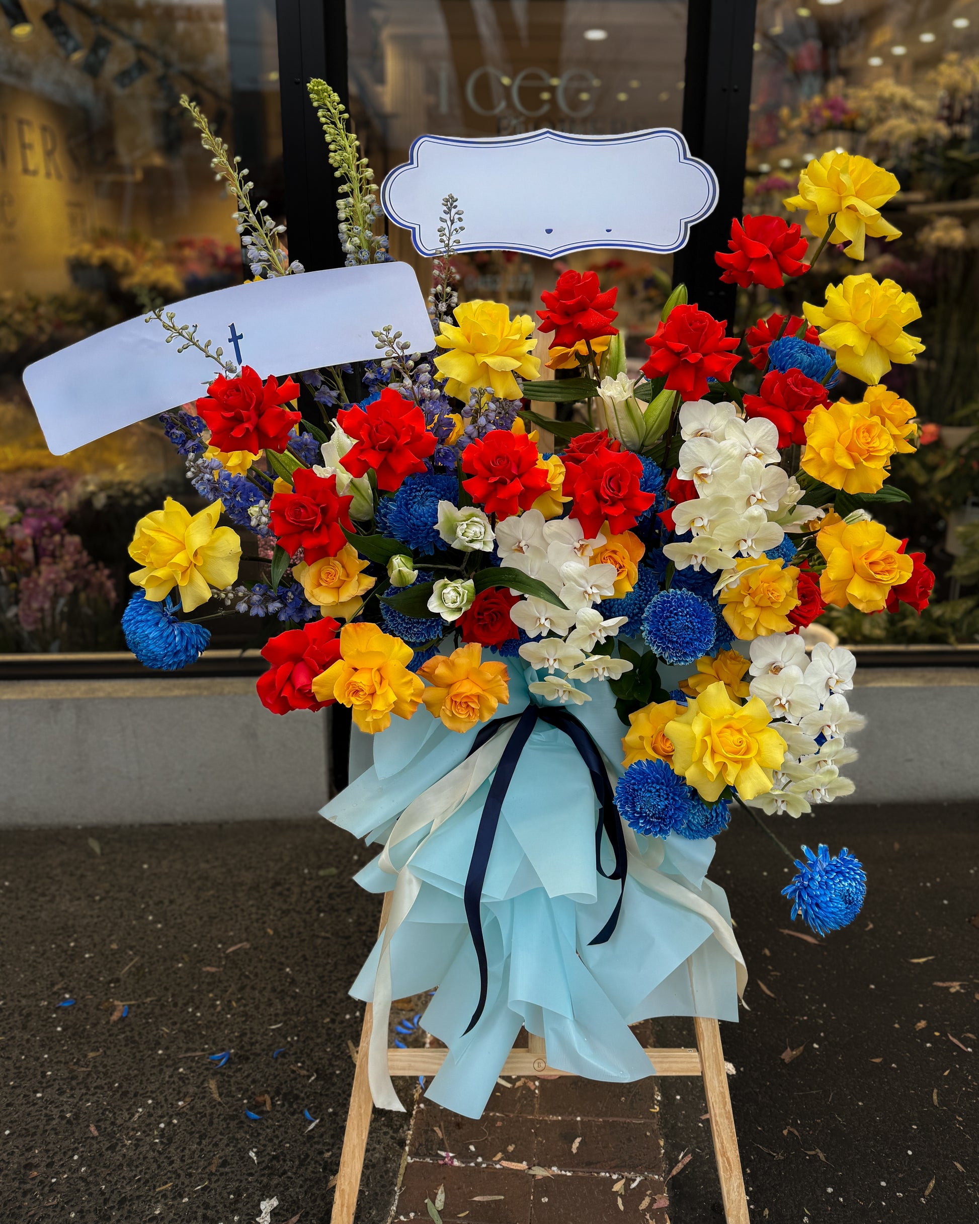 Fortune & Success Stand